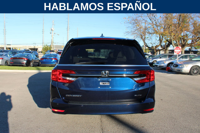 Used 2024 Honda Odyssey Elite image 4