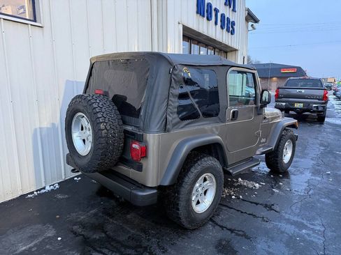 Used 2005 Jeep Wrangler Sport w/ 30" Tire & Wheel Group image 3