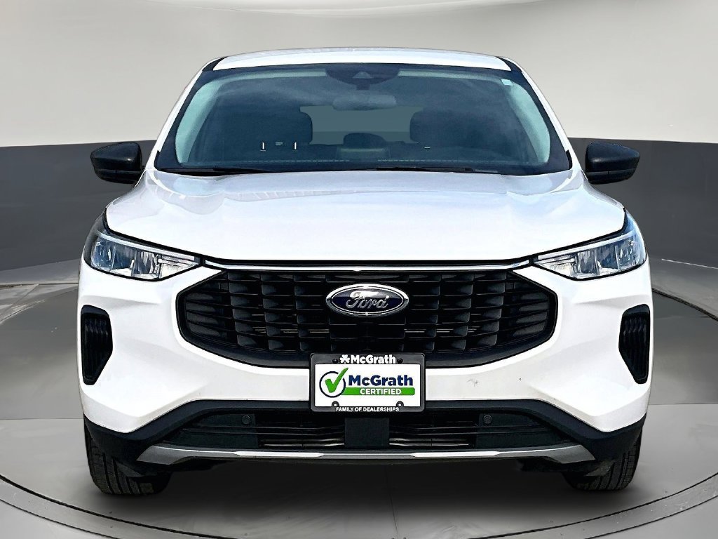 Used 2024 Ford Escape Active w/ Cold Weather Package FWD image 2