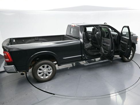 Used 2022 RAM 3500 Limited AWD/4WD image 38