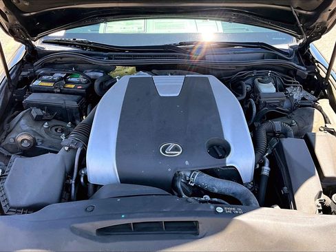 Used 2016 Lexus IS 300 AWD image 9