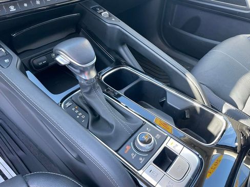 Certified 2023 Kia Telluride EX w/ EX Captain's Chair Package AWD/4WD image 18