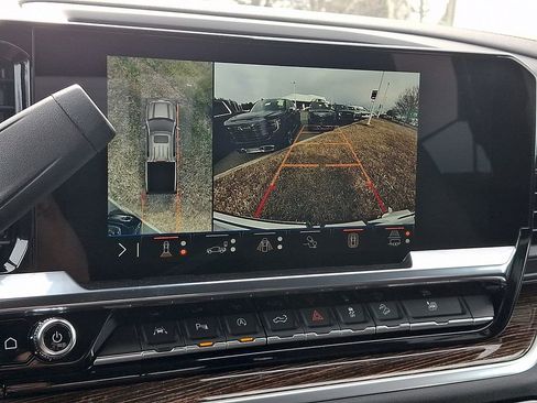 New 2026 GMC Sierra 1500 SLE image 13