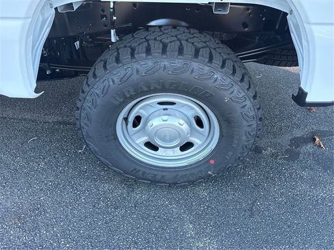 New 2026 Ford F250 XL w/ XL Off-Road Package image 14
