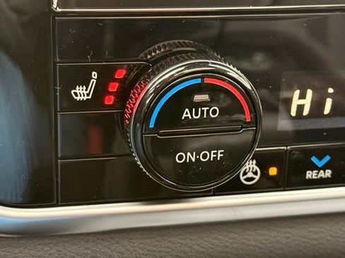 New 2026 Nissan Rogue Platinum w/ Platinum Premium Package image 36