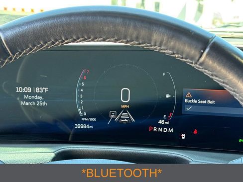 Used 2025 Cadillac XT4 Premium Luxury FWD image 5