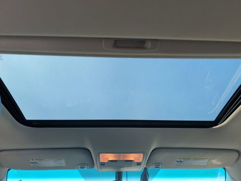 Used 2014 Toyota Avalon XLE Premium FWD image 22