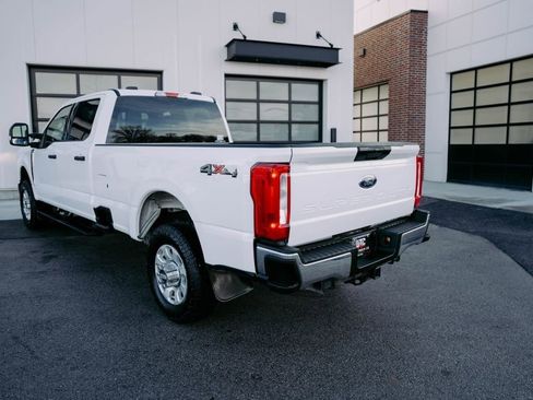 Used 2024 Ford F350 XLT image 6