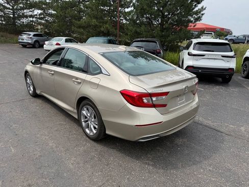 Used 2018 Honda Accord LX image 2