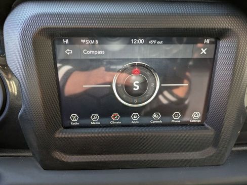 Used 2022 Jeep Gladiator Sport image 17