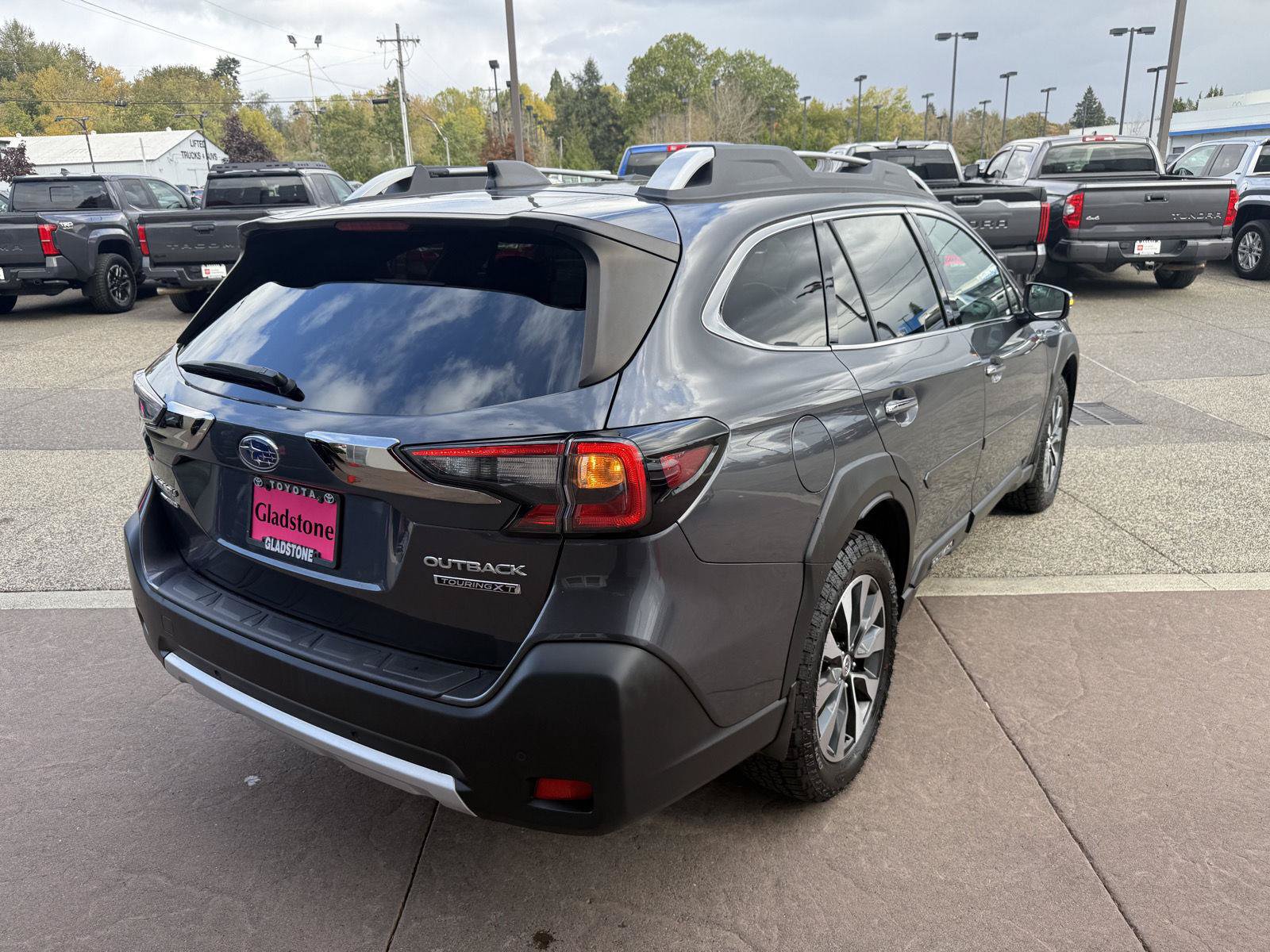 Used 2023 Subaru Outback Touring XT w/ Popular Package #2 AWD/4WD image 6