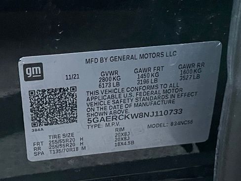 Used 2022 Buick Enclave Premium image 35