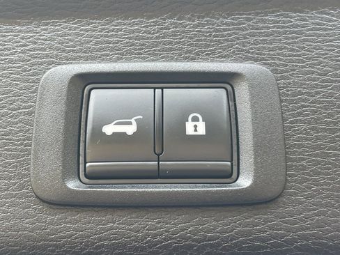 Used 2024 Mitsubishi Outlander SE image 19