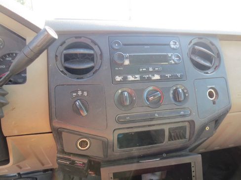 Used 2008 Ford F250 XL AWD/4WD image 10