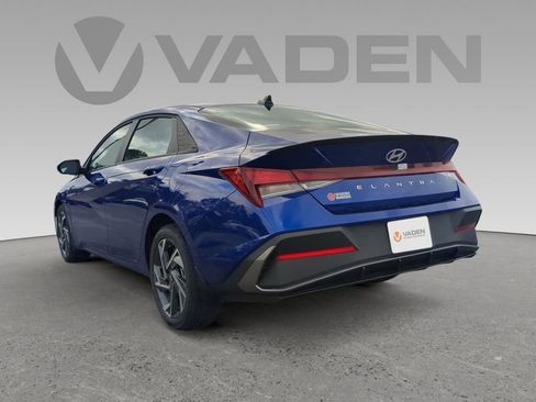 New 2025 Hyundai Elantra Sport image 3