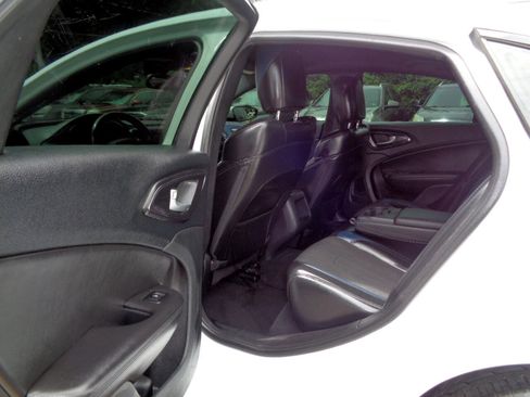 Used 2015 Chrysler 200 S image 16