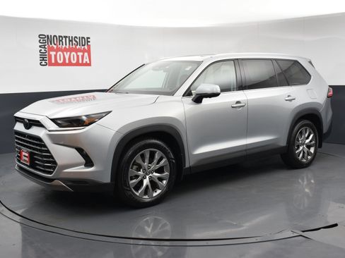 Used 2024 Toyota Grand Highlander AWD Hybrid image 8