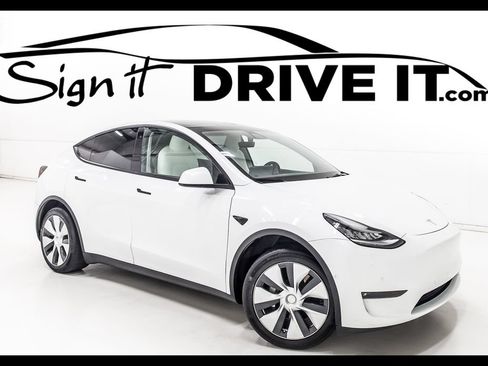 Used 2021 Tesla Model Y 2WD image 1