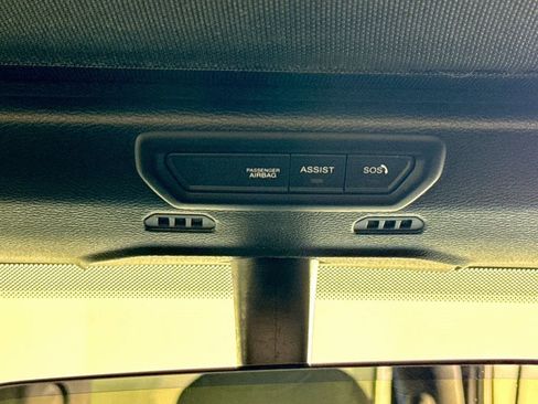 Used 2022 Jeep Wrangler Rubicon image 24