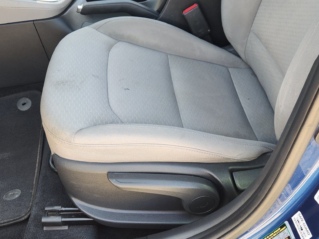 Used 2019 Hyundai Elantra Value Edition FWD image 18