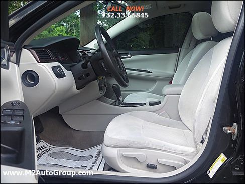 Used 2014 Chevrolet Impala LT w/ LT Sunroof Package image 12