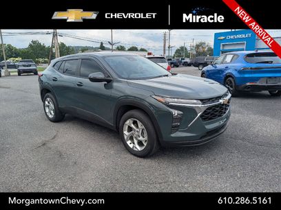 Used 2025 Chevrolet Trax LS w/ LS Convenience Package