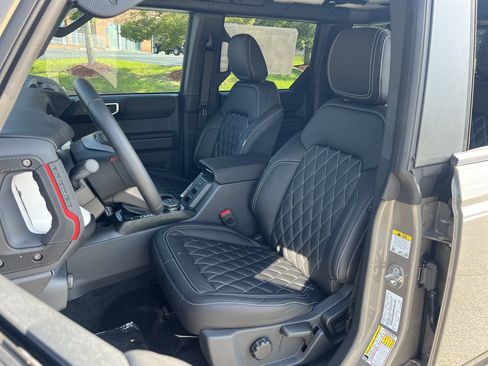 New 2026 Ford Bronco Heritage Edition AWD/4WD image 14