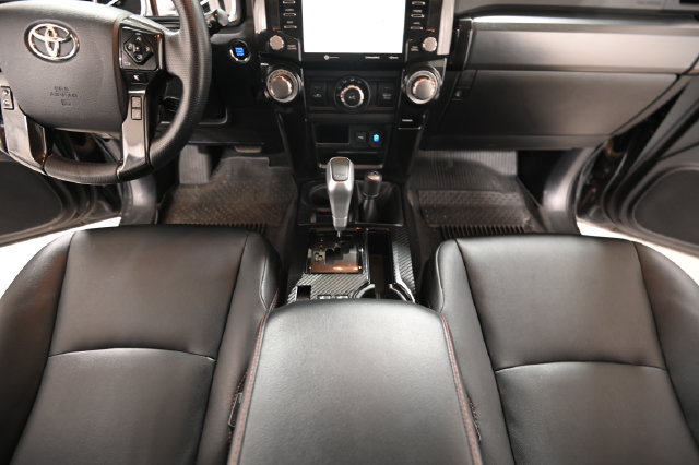 Used 2023 Toyota 4Runner TRD Off-Road Premium w/ Moonroof Package AWD/4WD image 30