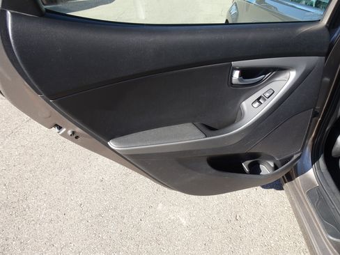 Used 2015 Hyundai Elantra Limited FWD image 15
