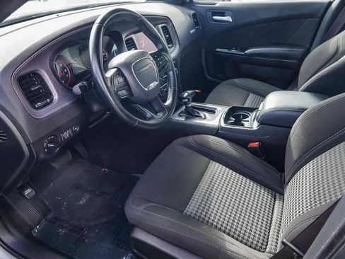 Used 2023 Dodge Charger SXT w/ Blacktop Package image 16