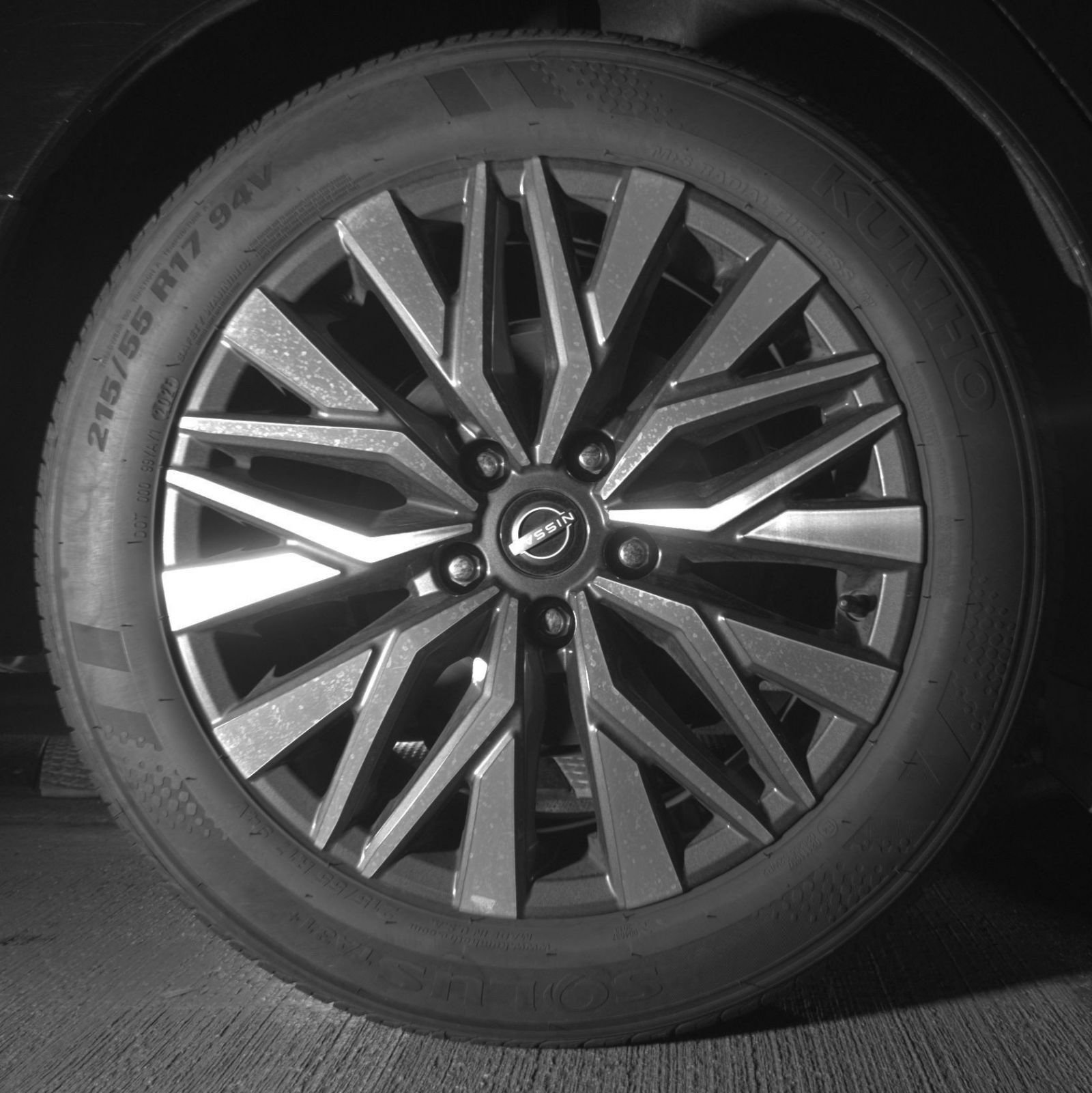 Used 2025 Nissan Altima 2.5 SV FWD image 18