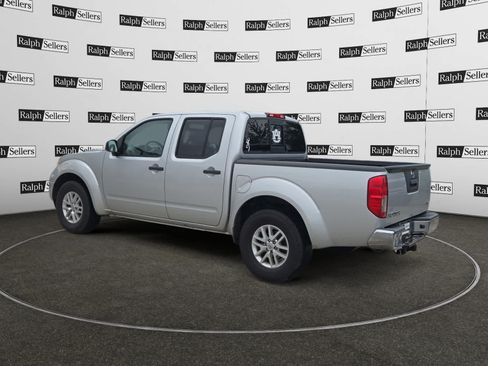 Used 2019 Nissan Frontier SV RWD image 4