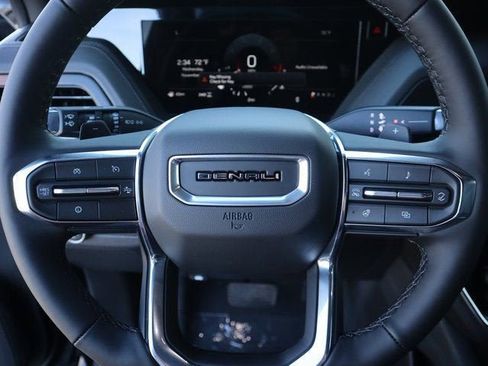 New 2026 GMC Yukon Denali w/ Sun & Power Step Package AWD/4WD image 32