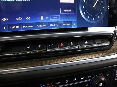 Used 2024 Chevrolet Silverado 1500 LT AWD/4WD image 28