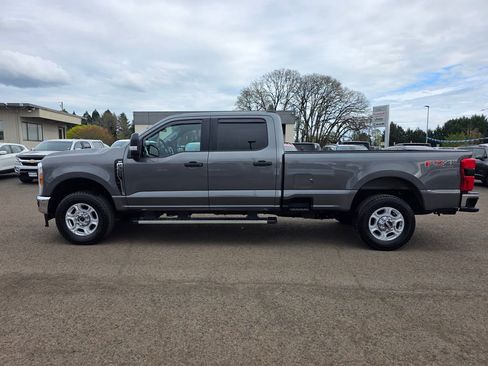 Used 2025 Ford F350 XLT w/ 360-Degree Camera Package image 30