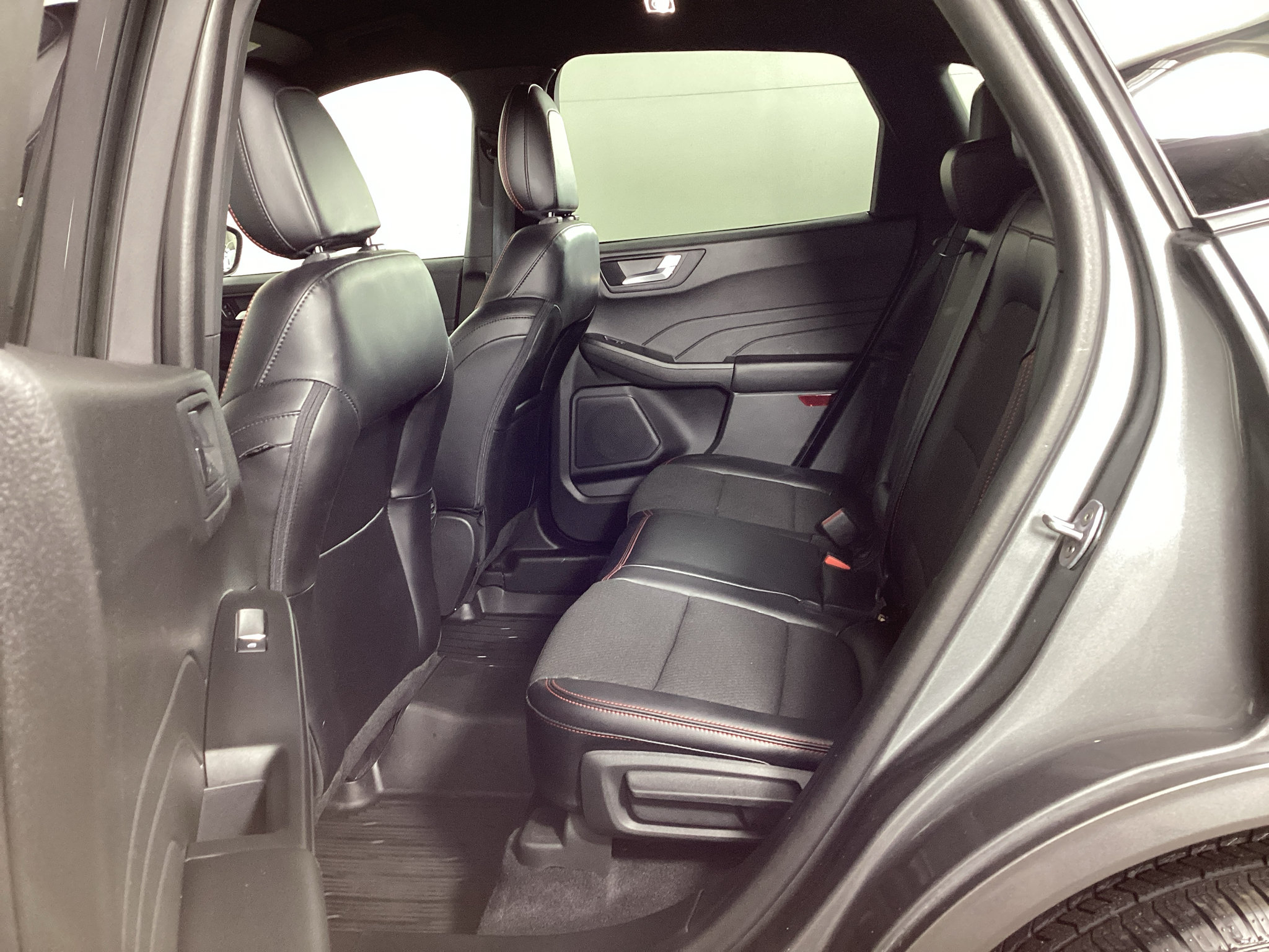 Used 2023 Ford Escape ST-Line Select w/ Tech Pack #1 AWD/4WD image 12