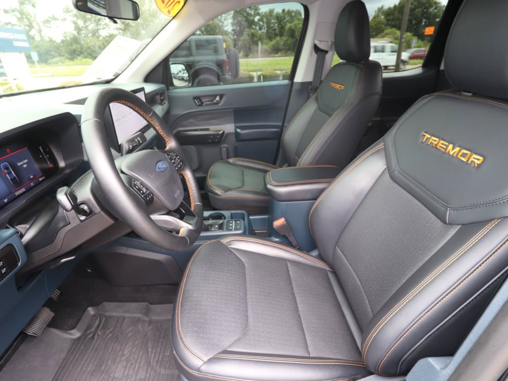 Certified 2025 Ford Maverick Tremor AWD/4WD image 2