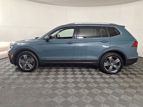 Used 2020 Volkswagen Tiguan SEL w/ 3rd Row Seat Package image 7