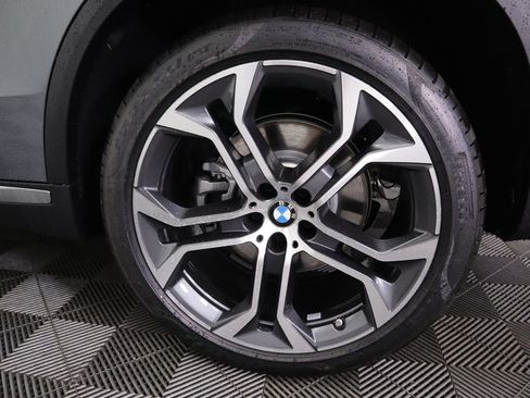 Used 2026 BMW X5 xDrive40i AWD/4WD image 33
