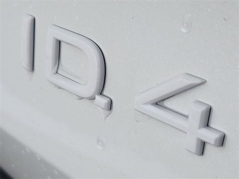 New 2026 Volkswagen ID.4 Pro image 11