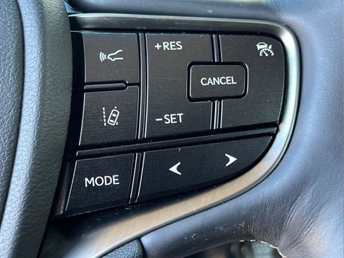 Used 2019 Lexus ES 350 Luxury w/ Accessory Package image 27