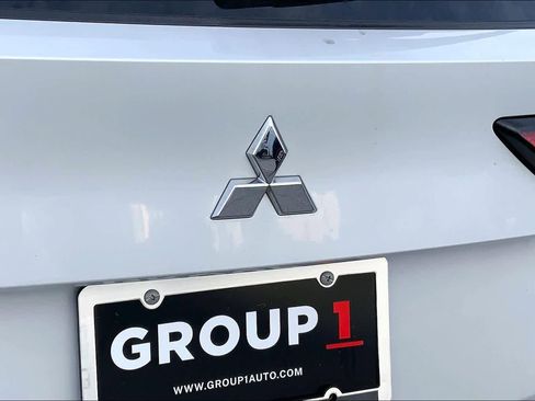 Used 2024 Mitsubishi Outlander SE FWD image 10