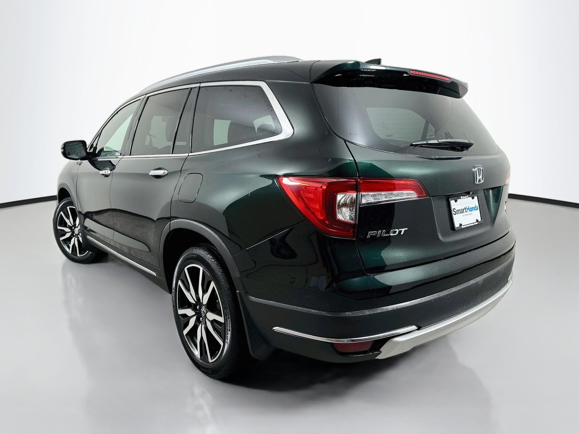 Used 2019 Honda Pilot Touring image 5