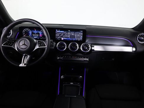 Certified 2025 Mercedes-Benz GLB 250 4MATIC image 49