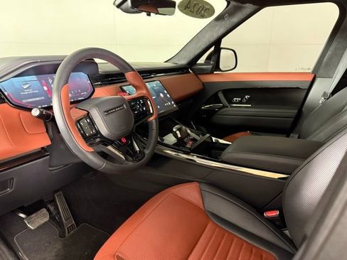 Used 2024 Land Rover Range Rover Sport AWD/4WD image 16