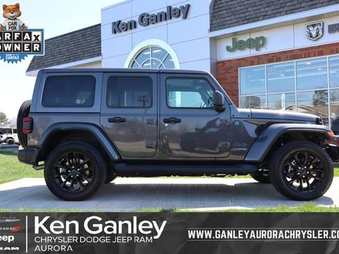 Used 2025 Jeep Wrangler Unlimited Sahara AWD/4WD image 1
