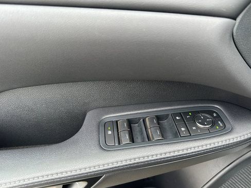 Certified 2025 Lexus RX 350 w/ Convenience Package image 11