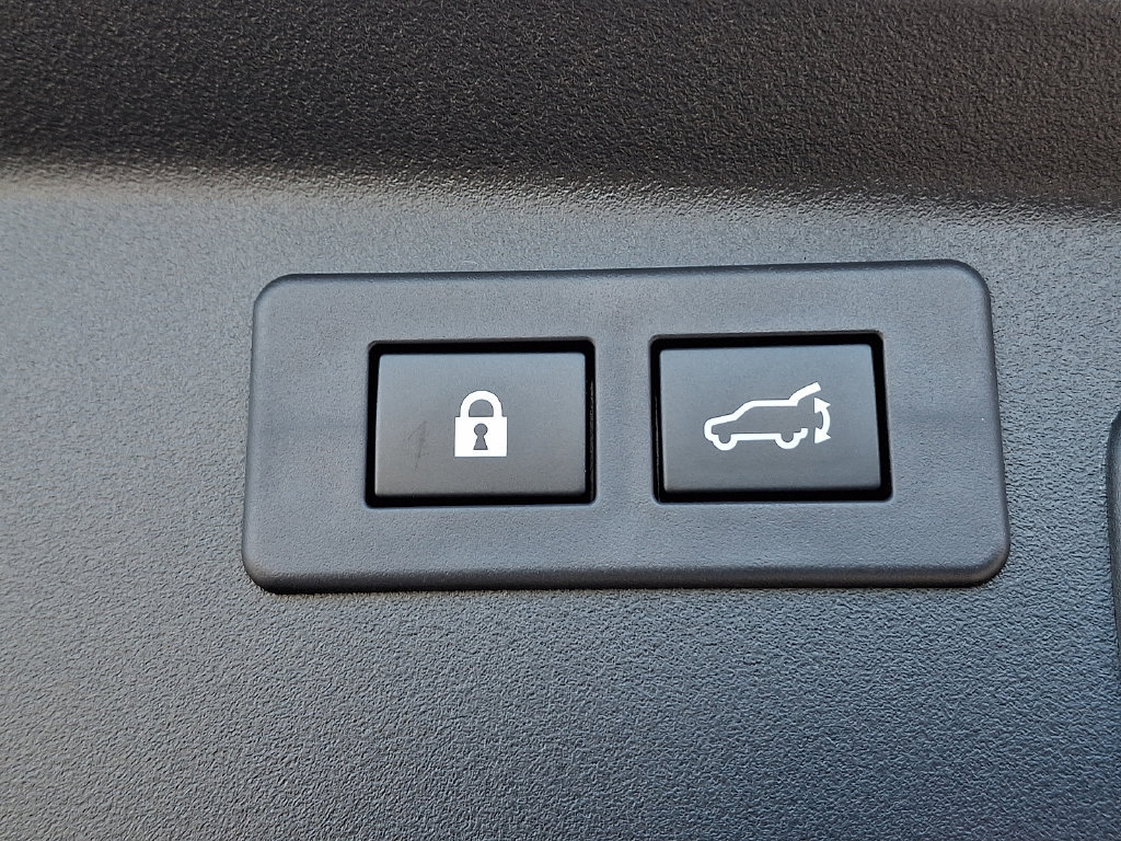 Used 2026 Subaru Outback Premium AWD/4WD image 31