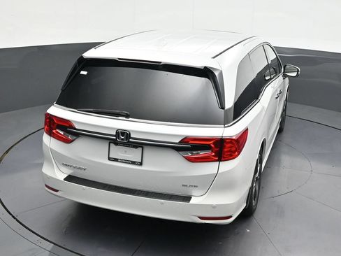 Used 2023 Honda Odyssey Elite image 21