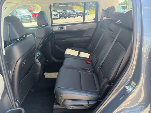 Used 2026 Hyundai Santa Fe SEL AWD/4WD image 24